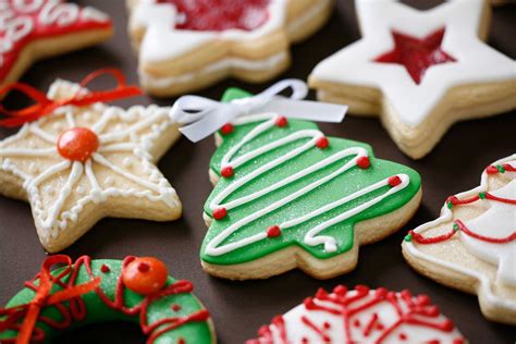 The History Behind Favorite Christmas Traditions | Reader's Digest