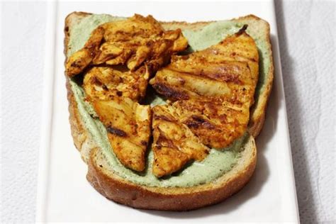 Grilled chicken sandwich on tawa | Indian tandoori chicken sandwich