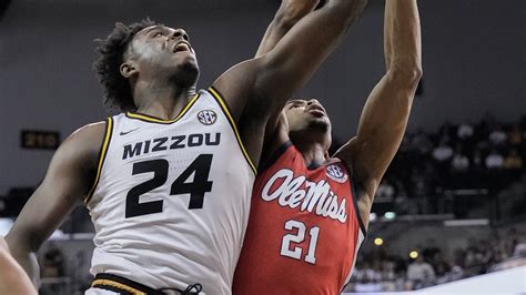 Ole Miss basketball ends regular season with loss at Missouri