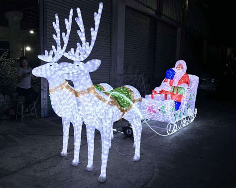 Outdoor Christmas Decoration LED Reindeer Sleigh | YanDecor