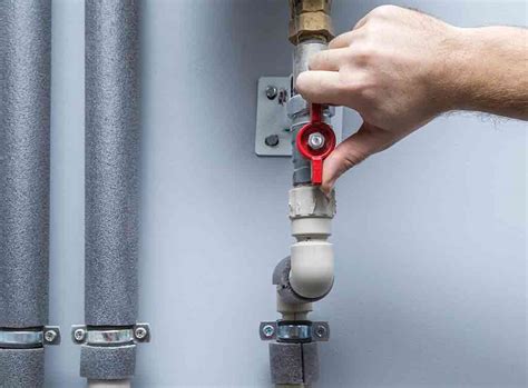 What is a UK Automatic Water Shut Off Valve? | Checkatrade