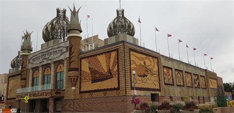 New Corn Palace murals taking shape – KORN News Radio