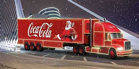 18 Facts About the Coca-Cola Christmas Truck | The Fact Site