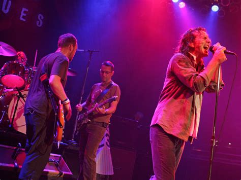 PEARL JAM?S EDDIE VEDDER ANNOUNCES TWO SOLO SHOWS - WRSR-FM