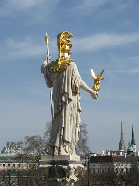 Datei:Pallas Athena statue, Vienna-3.jpg – Wikipedia