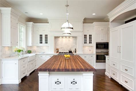 25 Dream Kitchens in Wood and White: Refined, Cozy and Functional