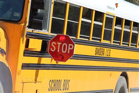 School Bus Stop Free Stock Photo - Public Domain Pictures