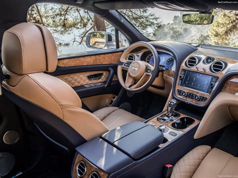 Bentley + Rolls Royce - Bentley Bentayga (2016) - Luxury-packed ...