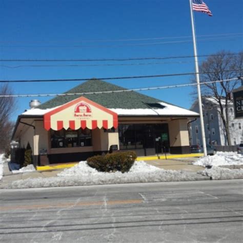 Newport Creamery, Providence, RI, Seen On Man vs Food