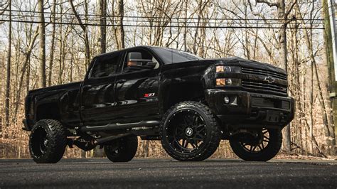 Black 2015 Chevy Silverado Lifted