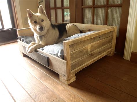 40+ DIY Pallet Dog Bed Ideas - Don't know which I love more