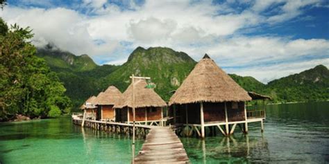 Pantai Ora, Maluku Tengah, pantai yang indah dan spot favorit para ...