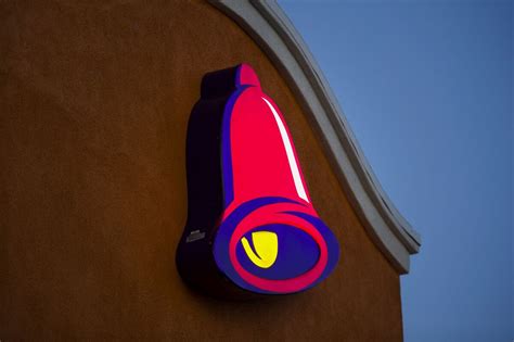 Taco Bell Overtakes Burger King as the Fourth-Largest U.S. Chain ...