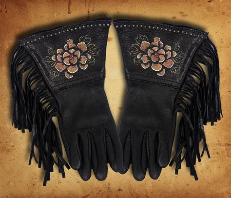 Floral Black Gauntlet Gloves | Patricia Wolf