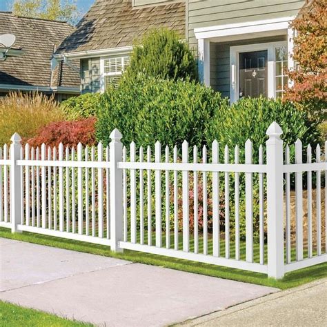 Freedom Pre-Assembled Ashford 4-ft H x 8-ft W White Vinyl Fence Panel ...