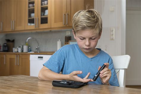 Diabetes in Children | Type 1 Diabetes | Type 2 Diabetes | MedlinePlus