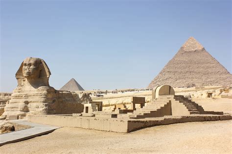 Pyramids and Sculpture of Old Kingdom Egypt