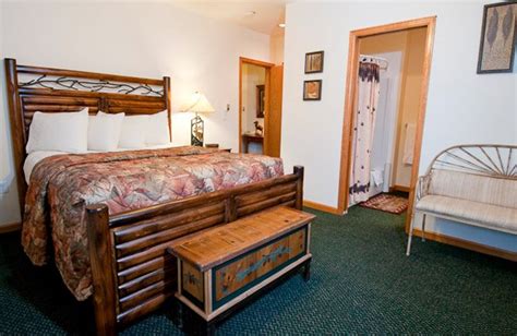 Wildwood Inn (Estes Park, CO) - Resort Reviews - ResortsandLodges.com