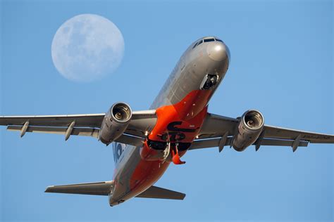 Jetstar resumes Adelaide to QLD flights - Australian Seniors News