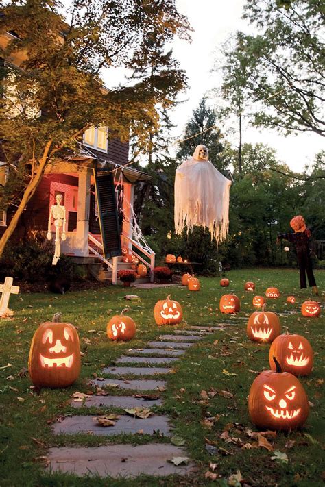 Get Spooky with DIY Nightmare Before Christmas Outdoor Halloween ...