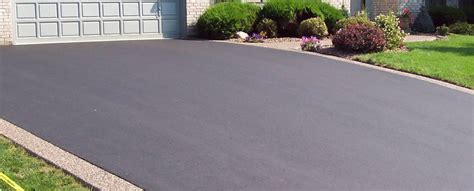 How to Properly Edge Your Asphalt Driveway - Richfield Blacktop