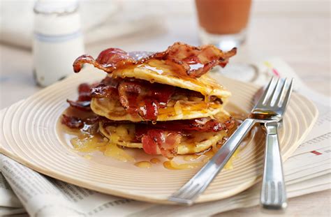 Pancakes with bacon and maple syrup | American Recipes | GoodtoKnow