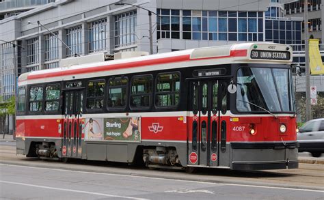 File:Toronto - ON - Street Car.jpg - Wikimedia Commons