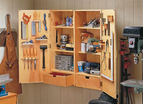 Wall-Mounted Tool Storage | Woodworking Project | Woodsmith Plans