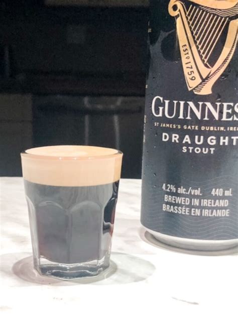 how to make baby guinness with tia maria and baileys