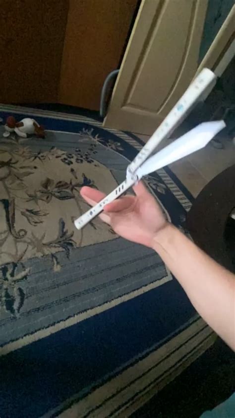 What's the name of this trick? : r/balisong