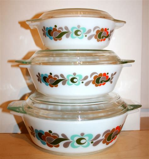 3 Vintage Carnaby / Tempo Pyrex Casserole dishes sixties