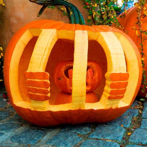 20 Pumpkin Carving Ideas to Inspire You this Halloween | Reader's Digest