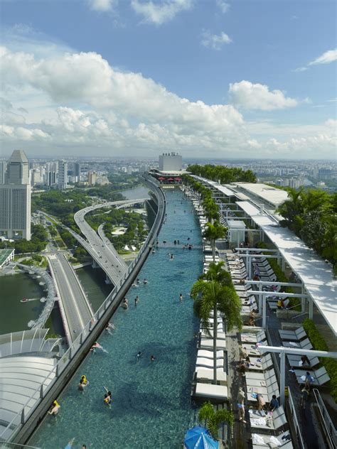 Marina Bay Sands Integrated Resort SkyPark® - Greenroofs.com