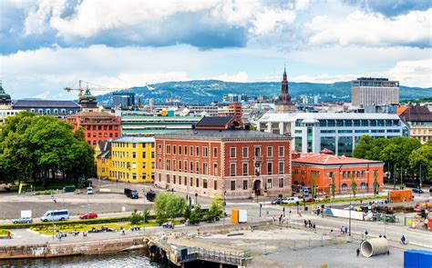 Oslo City Center to Airport transfer with Sights - Nordic Experience