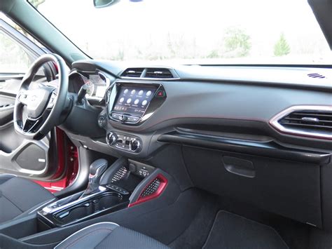 2025 Chevrolet Trailblazer: 81 Interior Photos | U.S. News