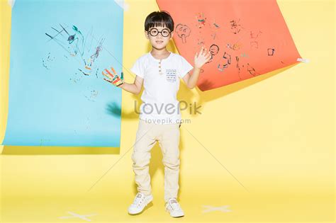 Childrens Happy Drawing Picture And HD Photos | Free Download On Lovepik