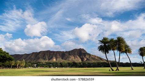 Queen Kapiolani Regional Park Diamond Head Stock Photo 578826559 ...