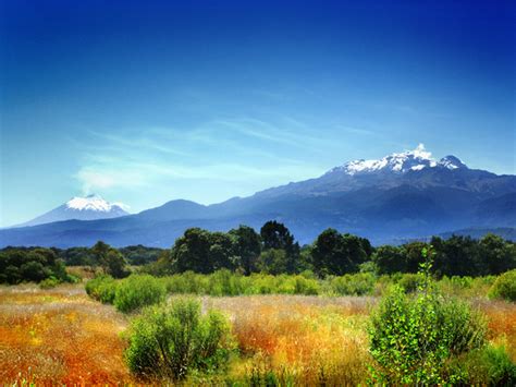 Popocatepetl and Iztaccihuatl Free Photo Download | FreeImages