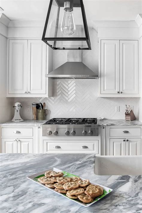 50+ White Herringbone Backsplash ( Tile in Style? ) - White Kitchen ...