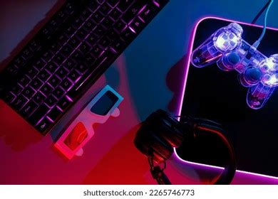 23 Neon Gaming Keyboard Setup Controller Images, Stock Photos & Vectors ...