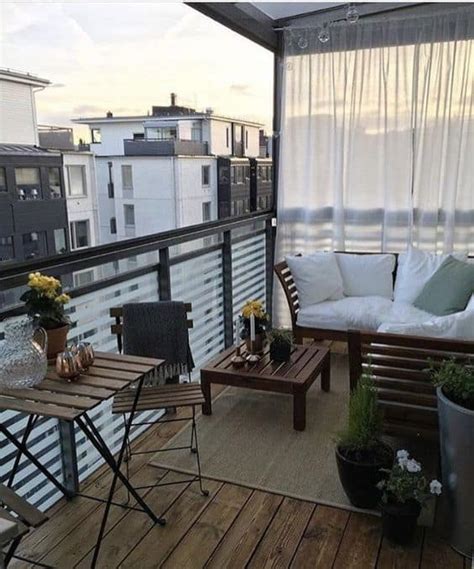 How to Make an Apartment Balcony Private - Balcony Privacy Ideas ...