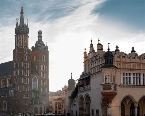 The Ultimate Guide to Krakow Old Town - KrakowBuzz