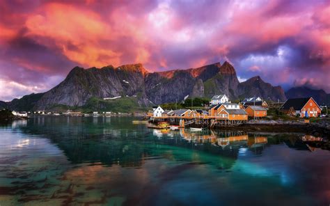 Wallpaper Beautiful fjord, village, Norway, lake, clouds, morning ...