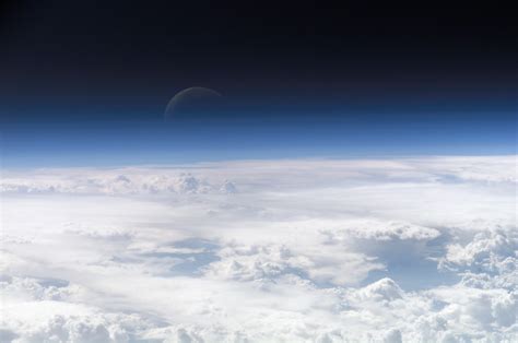 File:Top of Atmosphere.jpg - Wikipedia