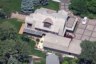 Warren Buffett House: He Lives in a Modest House Worth Less Than $1 Million