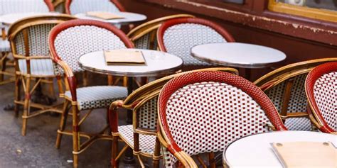 5 Reasons to Use Metal Restaurant Chairs ~ Knowledge Merger