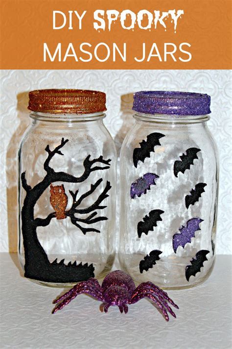 10 Ideas to DIY Halloween Jar Decorations - Pretty Designs