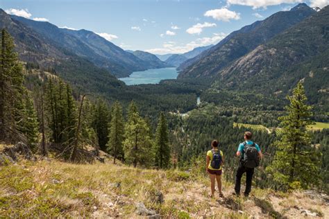 Hiking in Lake Chelan - Lake Chelan Chamber of Commerce