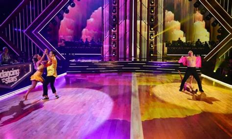 Barry Williams breaks silence on DWTS elimination after ripping shirt ...