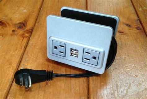 Nuplug the Convenient Surge Protector with USB Ports | Gadgetsin